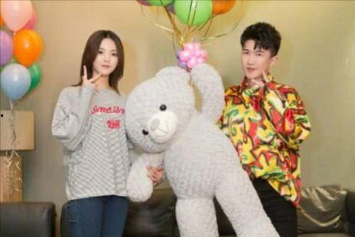 娱乐吃瓜背景图图片大全,揭秘明星幕后故事