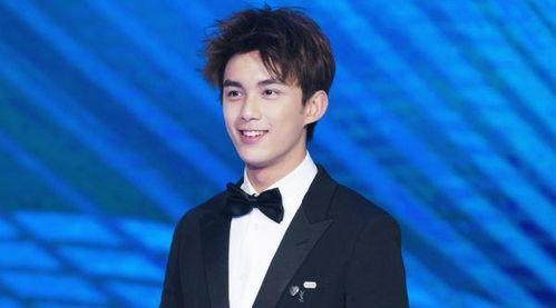 娱乐圈吃瓜看戏吴磊是谁,揭秘“吃瓜看戏”背后的吴磊传奇